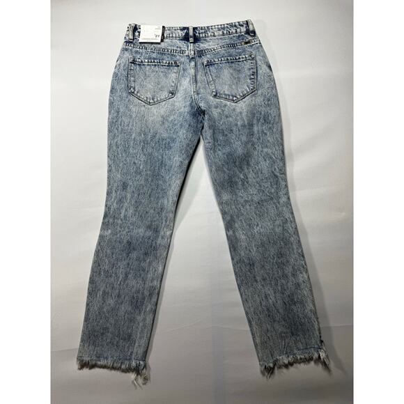 NWT Kancan Women's Relaxed Fit Distressed Tapered Denim Jeans - Size 7 (30x26.5) - Picture 2 of 8